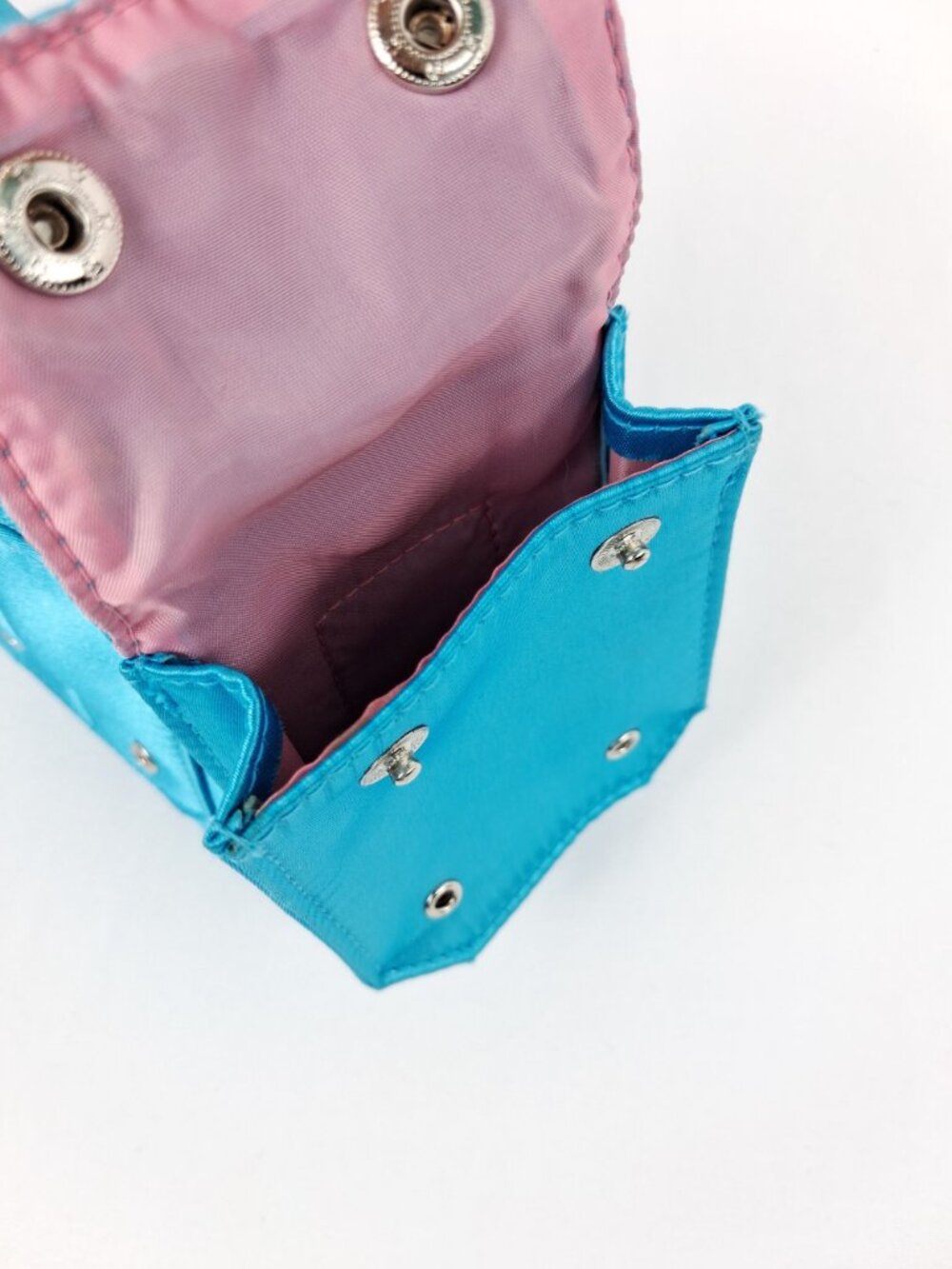 Blue Metallic Shoulder Bag White Grommet Strap & Multiple Zipper Pockets - Picture 8 of 13